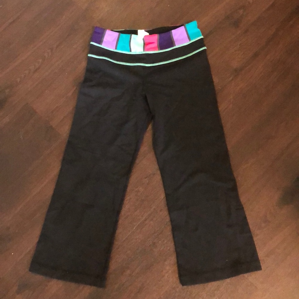 EEUC Lululemon striped waistband crops, 2
